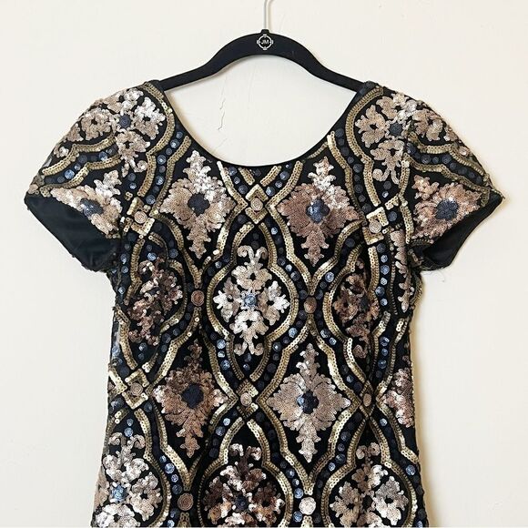 Maia Crewneck Cap Sleeve Art Deco Sequined Mini Sheath Dress, Size 2 - Picture 3 of 11